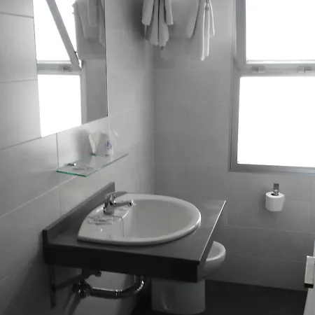 Kristal 토레몰리노스