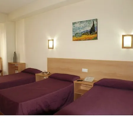 克里什塔尔酒店