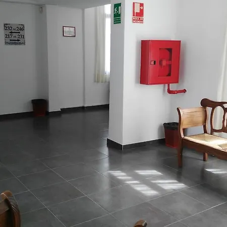 克里什塔尔酒店 3*