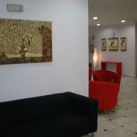 克里什塔尔酒店 酒店 托雷莫利诺斯