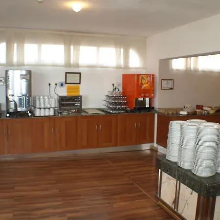 克里什塔尔酒店