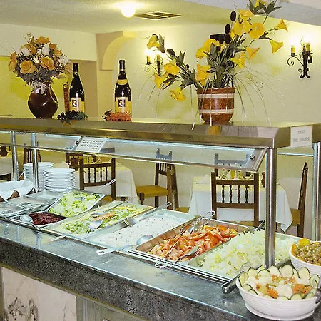 克里什塔尔酒店 托雷莫利诺斯