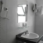 Kristal Hotel